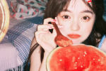 夏季吃瓜女孩魅力清純真人頭像圖片