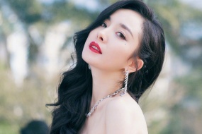 Beauty Yang Mi sexy photo computer wallpaper