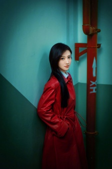 Jing Tian cool and sexy photo in red windbreaker