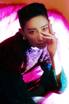 Li Sidani Hunan Satellite TV New Year's Eve Party Pictures