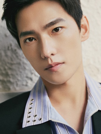 Yang Yang Yang Yang's handsome photo mobile wallpaper