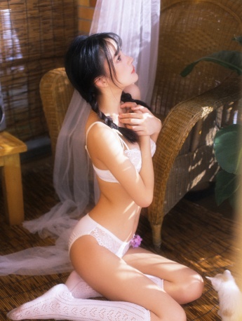 Charming and seductive photos of hot and sexy beauties