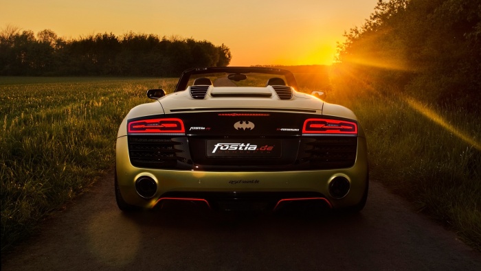 Audi R8 V10 supercar desktop wallpaper