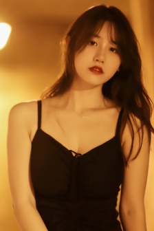 Douyin internet celebrity Yili Shazi sexy photo mobile wallpaper