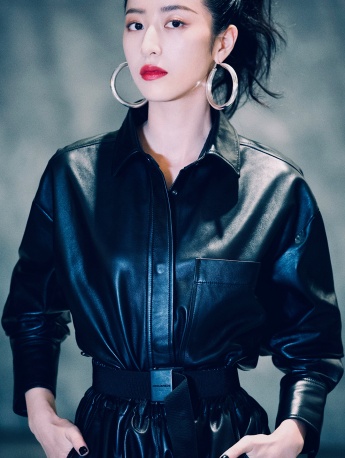 女明星周雨彤手机壁纸图片