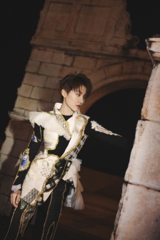 Liu Yuxin spliced palace style fashion photo pictures