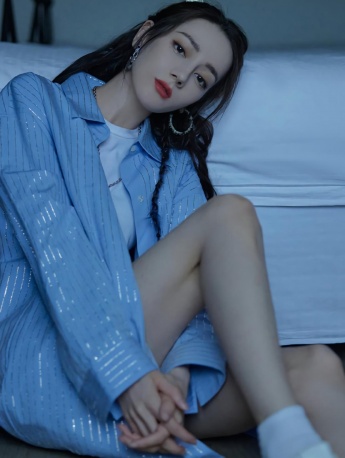 Dilireba beautiful photo mobile wallpaper