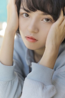 Short hair beauty home photo mobile wallpaper