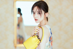 Sexy beauty Guli Nazha desktop wallpaper picture