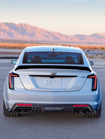 凱迪拉克CTSV高清壁紙