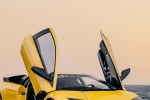 Cool Lamborghini sports car mobile wallpaper