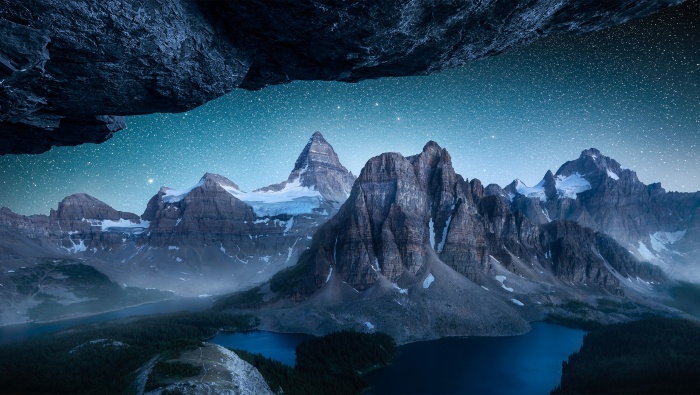 Night sky mountain scenery desktop wallpaper