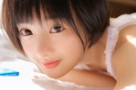 Playful short hair beauty photo desktop wallpaper