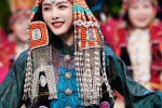 Photos of Cai Wenjing’s Mongolian clothing and temperament