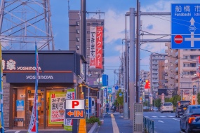 日本傍晚街道美景风光桌面壁纸