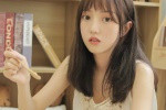 养眼美女慵懒居家甜美写真照片