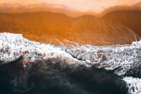 Galloping waves and waves pictures desktop wallpaper