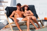 Cristiano Ronaldo reveals new sexy vacation photos