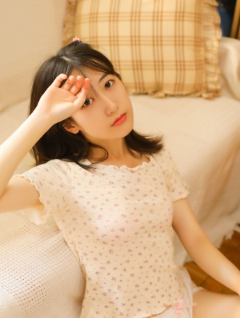 书房美女白丝长腿唯美性感写真