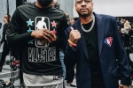 Harden and Iverson pose for photos before NBA All-Star Game