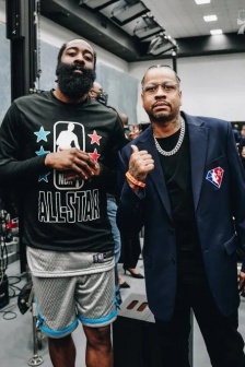 Harden and Iverson pose for photos before NBA All-Star Game