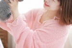 粉紅毛衣美女氣質短髮性感寫真