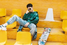 Handsome star Lai Guanlin pictures and wallpapers