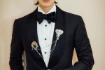 Lee Seung-hyun looks handsome in black suit, gentleman's photo