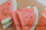 Cool watermelon desktop calendar wallpaper picture for August 2021