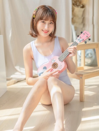 極品蘿莉美女熱火連身衣性感寫真