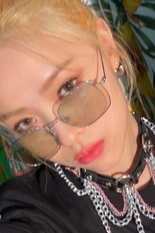 ITZY members’ real Instagram update