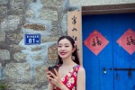 Song Yi's sexy island blockbuster in floral red dress