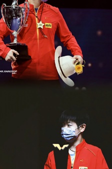 孫穎莎樊振東奪冠合照手機壁紙