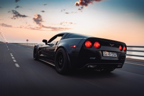 炫酷拉风超跑汽车图片桌面壁纸