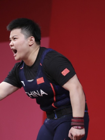 Wang Zhouyu wins gold in women's 87kg weightlifting class