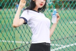 丰满运动美女撩人性感操场写真