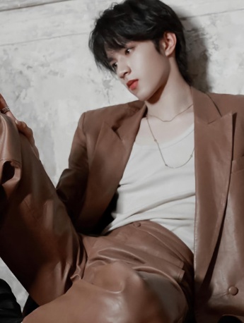 刘耀文潮流明星手机壁纸