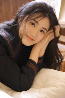 制服美女学生妹灵动性感写真