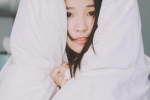 床上美女清凉性感私房写真