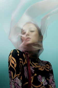 Guli Nazha Hazy Veil Cover Photo Picture