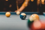 Billiards on the billiard table picture desktop wallpaper