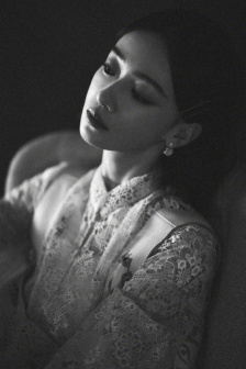 Wu Jinyan's pretty short hair sexy event photos