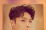 Handsome star Zhang Yixing mobile wallpaper
