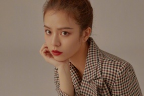 Beauty Song Yunhua pictures desktop wallpaper