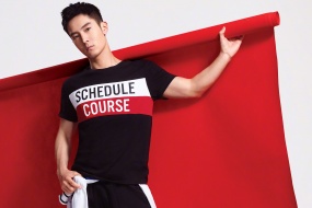 Handsome star Sheng Yilun desktop wallpaper picture