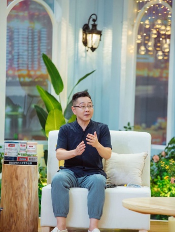 Zhang Shaogang《Daughters' Love 4》Second Issue Stills Pictures