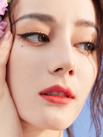 Dilireba floral tube top dress mobile wallpaper