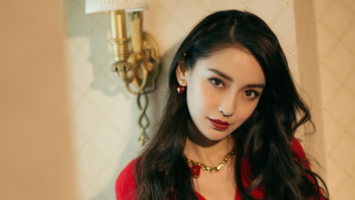 Angelababy computer desktop wallpaper picture