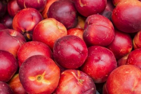 HD Nectarine Pictures Desktop Wallpaper