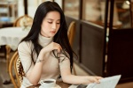Photo of Liu Yifei’s elegant temperament in knitwear